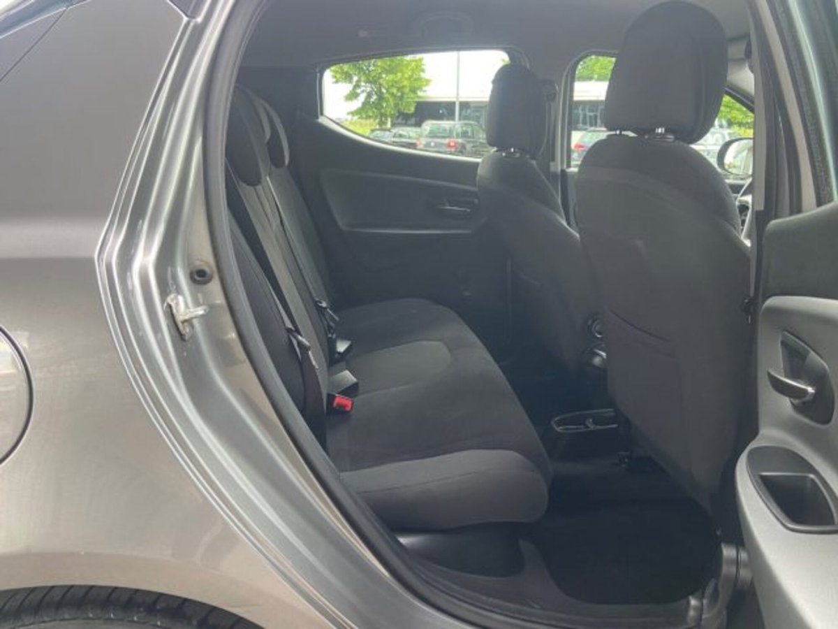 Lancia Ypsilon 1.2 69 CV 5 porte GPL Ecochic Gold (16)