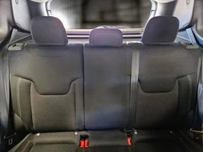 Jeep Renegade 1.3 T4 190CV PHEV 4xe AT6 Limited (10)