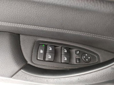 BMW X1 sDrive18d xLine Plus (17)