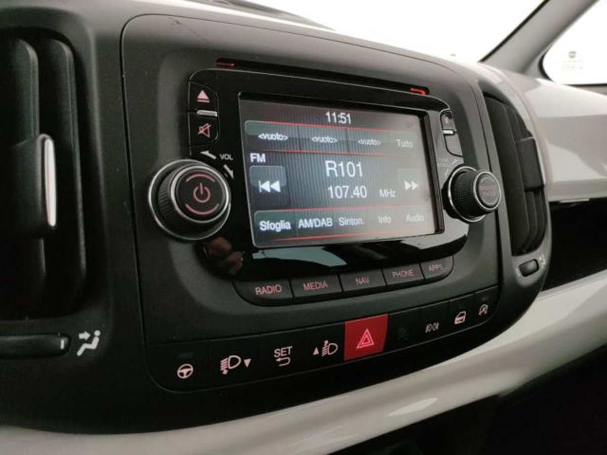 Fiat 500L Living 1.3 Multijet 95 CV Dualogic Pop Star (12)
