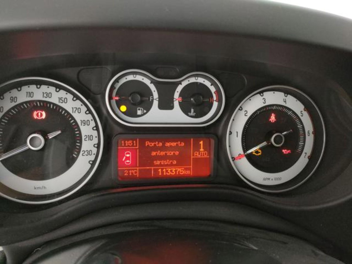 Fiat 500L Living 1.3 Multijet 95 CV Dualogic Pop Star (19)