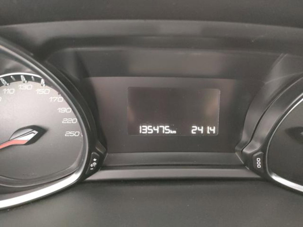 Peugeot 308 1.6 HDi 92 CV Active (20)