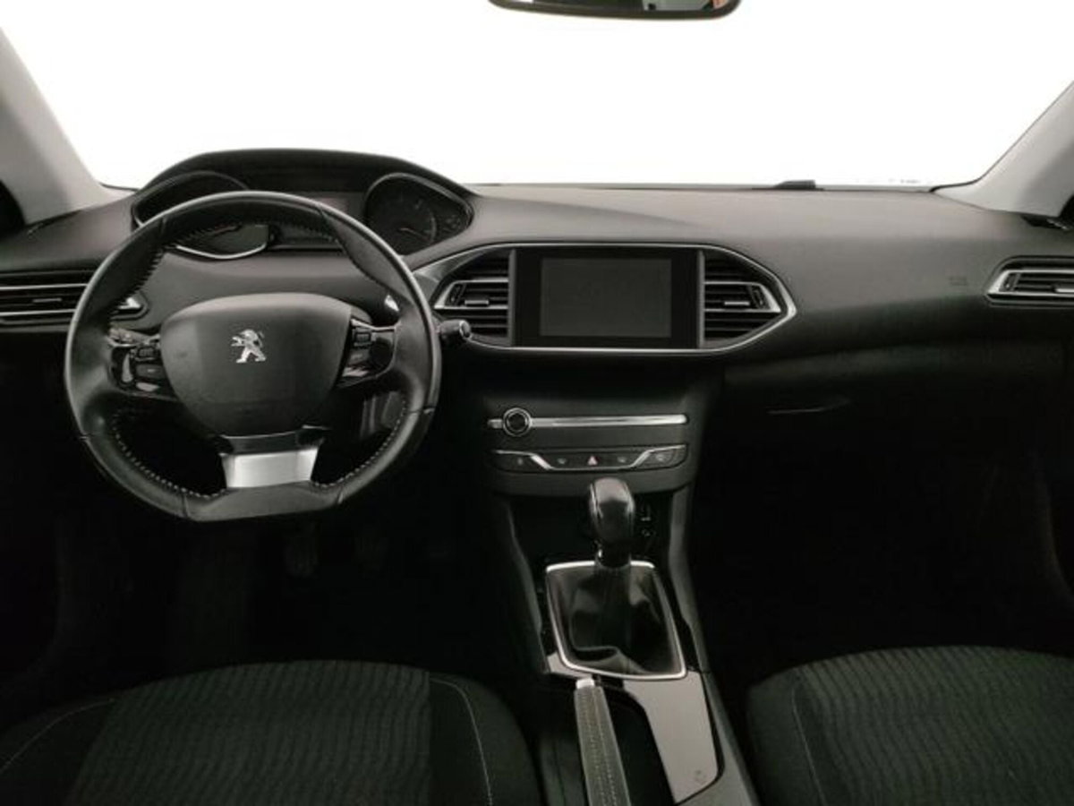 Peugeot 308 1.6 HDi 92 CV Active (7)