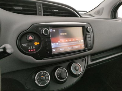 Toyota Yaris 1.0 5 porte Lounge (10)