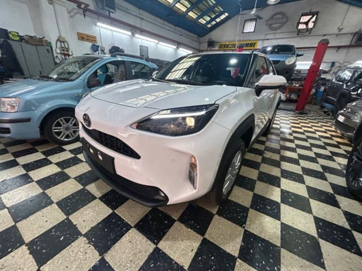 Toyota Yaris Cross 1.5h GR Sport Black Sky fwd 116cv e-cvt