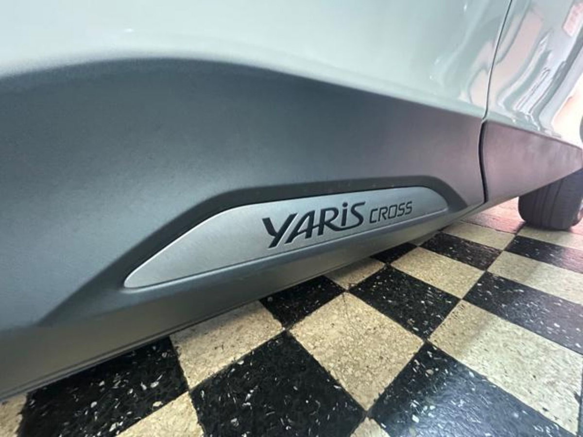 Toyota Yaris Cross 1.5h GR Sport Black Sky fwd 116cv e-cvt (5)