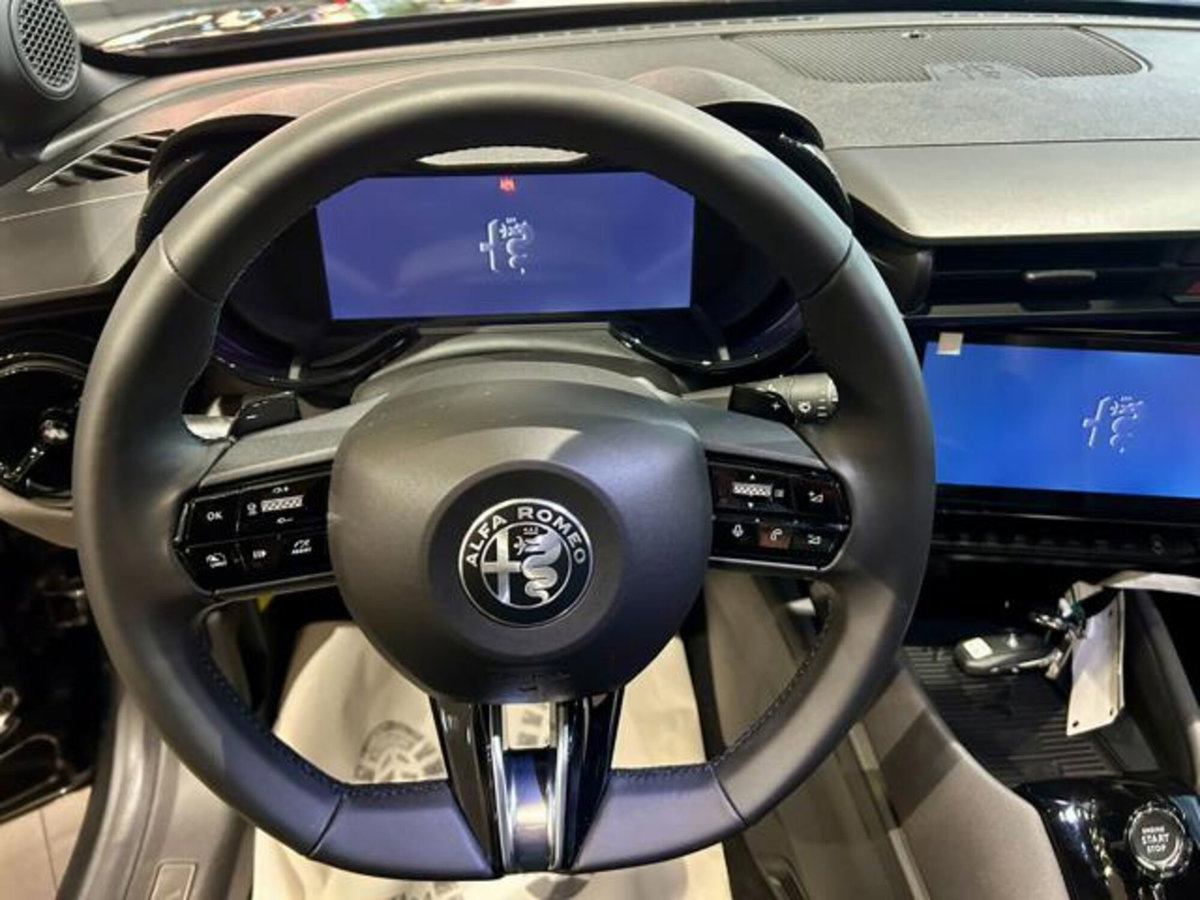 Alfa Romeo Junior 1.2 ibrida Sport Speciale 145cv edct6 (10)