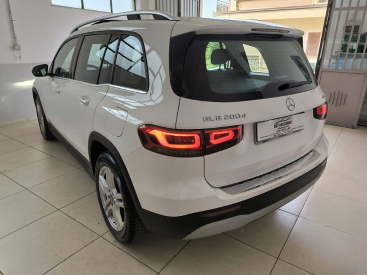 Mercedes-Benz GLB 200 d Automatic 4Matic Sport (4)