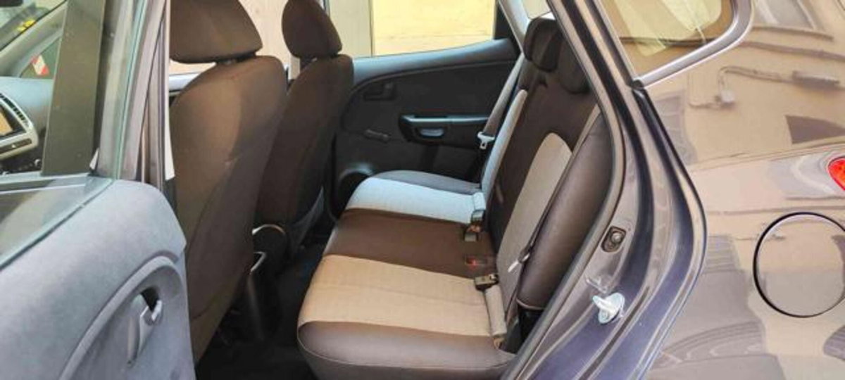 Kia Venga 1.4 EcoGPL Active (6)