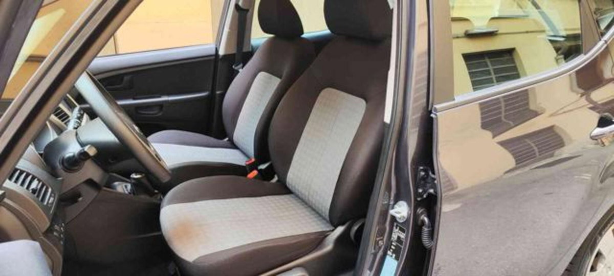 Kia Venga 1.4 EcoGPL Active (9)
