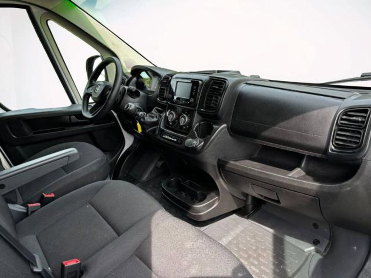 Opel Movano Furgone 35 2.2 BlueHDi 140 S&S PLM-TA Furgone (14)