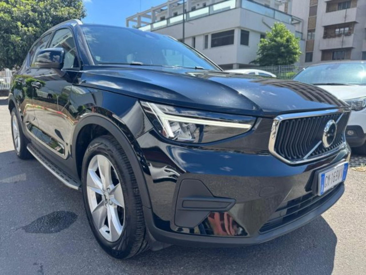 Volvo XC40 T2 automatico Core (4)
