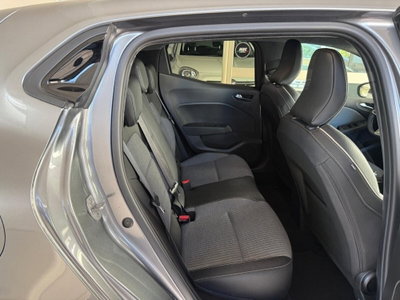 Renault Clio TCe 90 CV 5 porte Techno (14)
