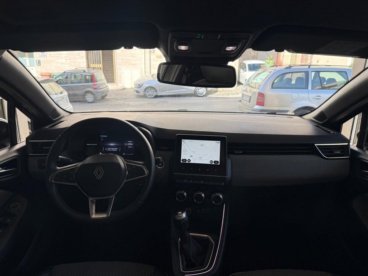 Renault Clio TCe 90 CV 5 porte Techno (5)