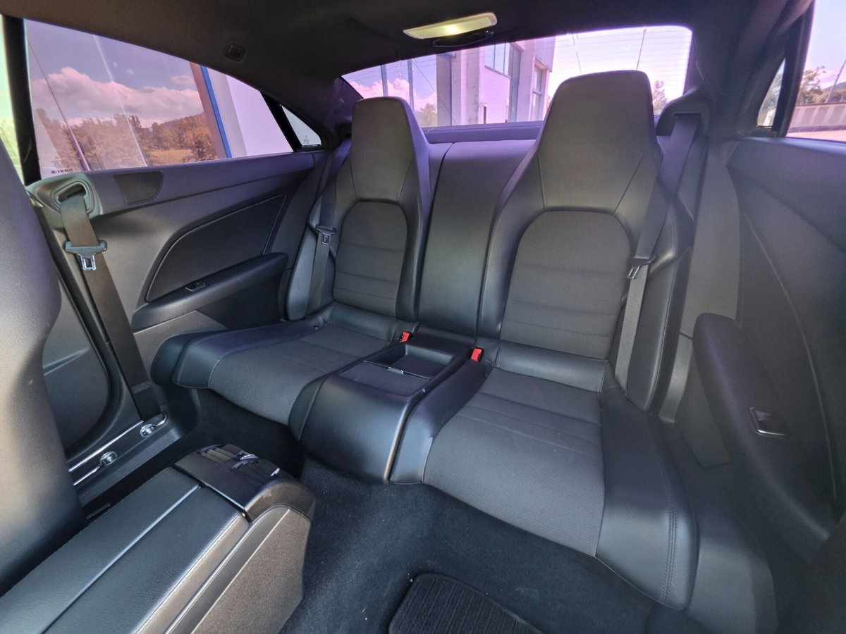 Mercedes-Benz Classe E Coupé 250 CDI Coupé Executive (11)