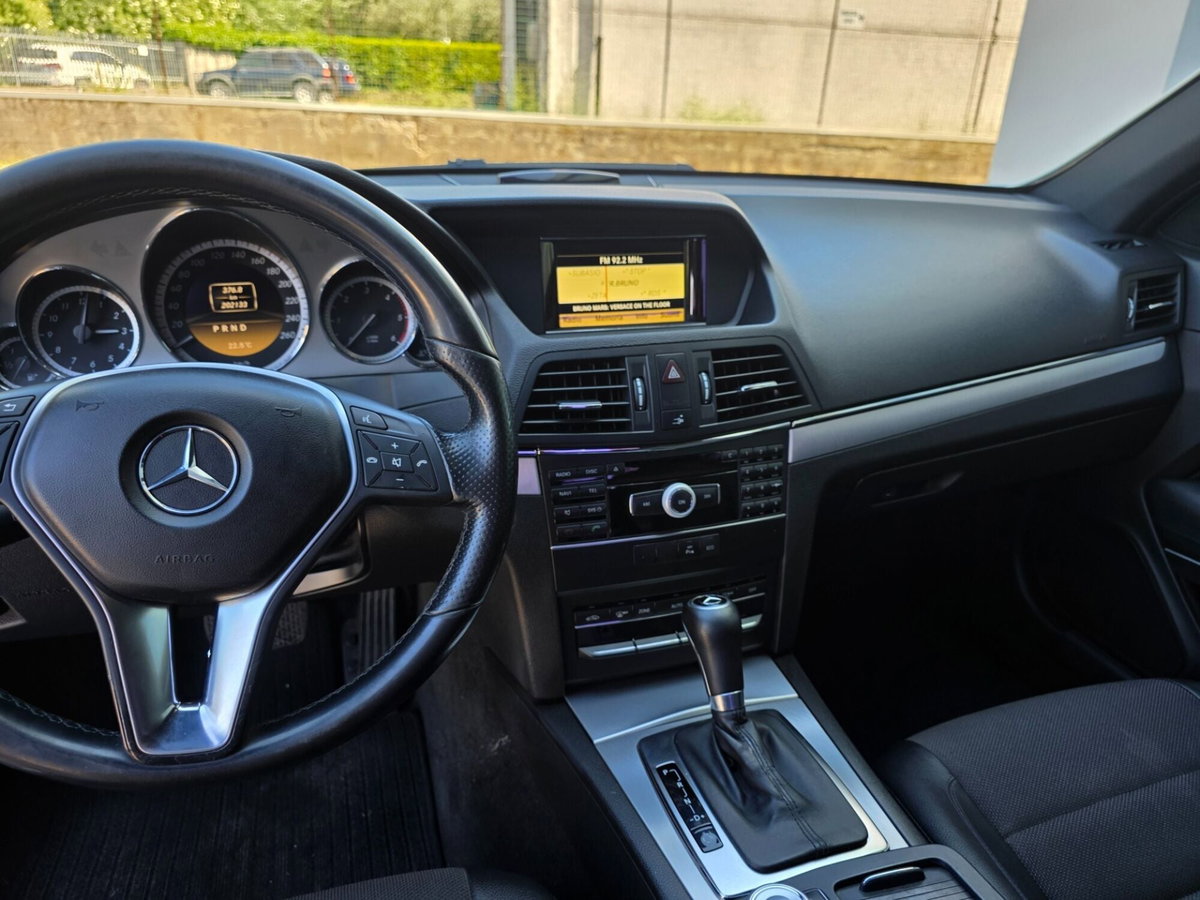 Mercedes-Benz Classe E Coupé 250 CDI Coupé Executive (14)