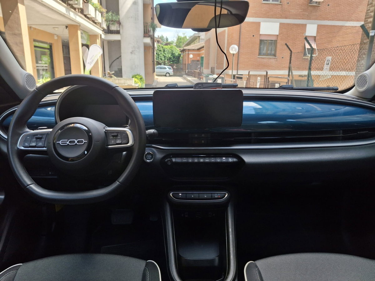 Fiat 600 1.2 Business 100cv (6)