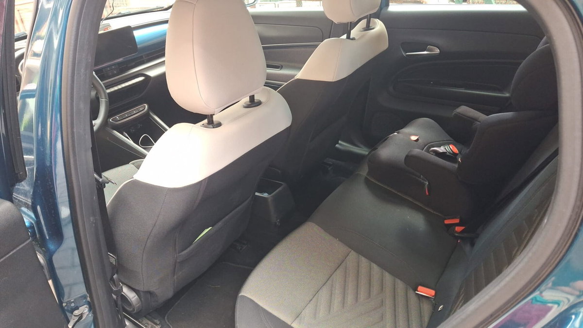 Fiat 600 1.2 Business 100cv (9)