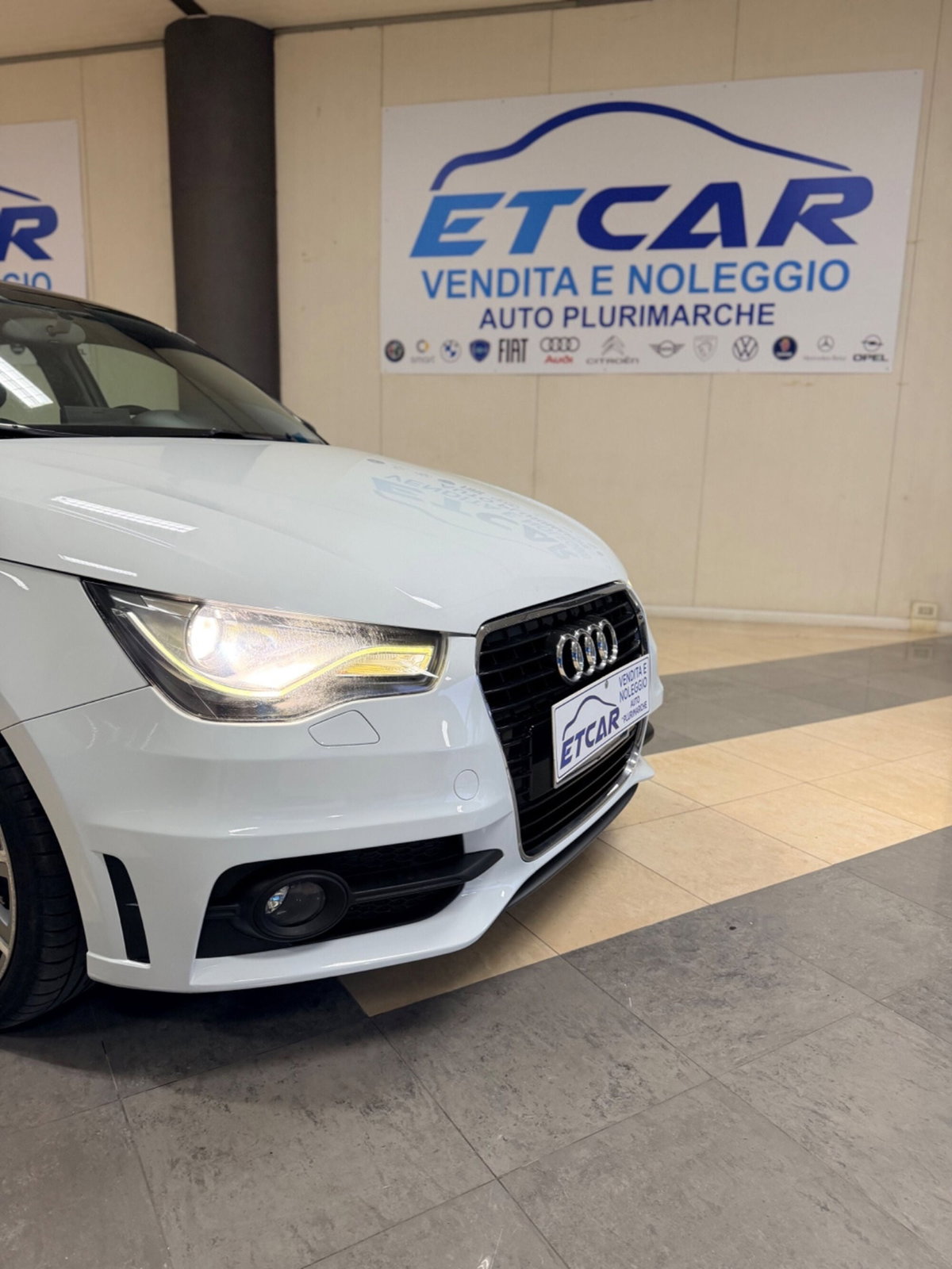 Audi A1 1.6 TDI S line edition plus (18)