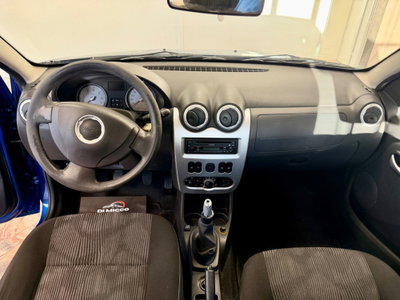 Dacia Sandero 1.4 8V Lauréate (12)