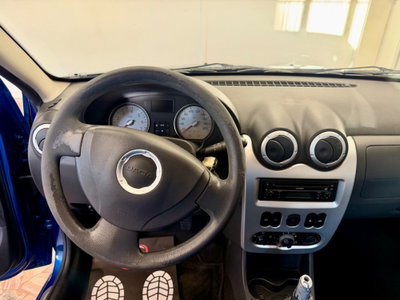 Dacia Sandero 1.4 8V Lauréate (13)