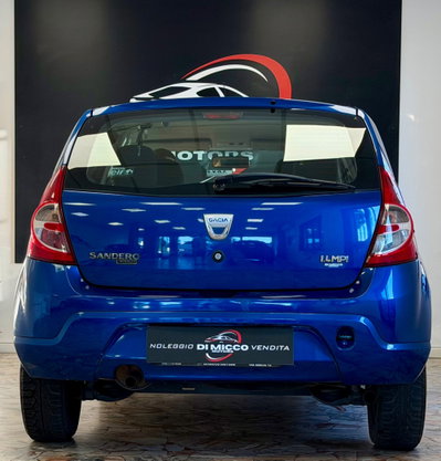 Dacia Sandero 1.4 8V Lauréate (6)