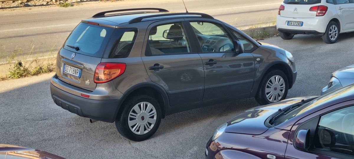 Fiat Sedici 2.0 MJT 16V DPF 4x4 Dynamic (2)