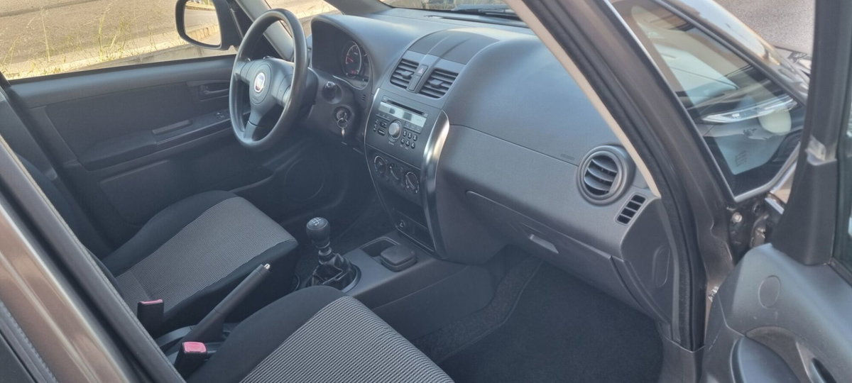 Fiat Sedici 2.0 MJT 16V DPF 4x4 Dynamic (3)