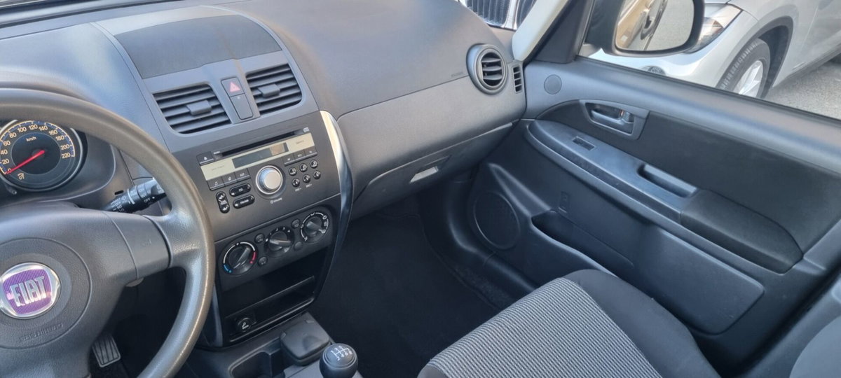Fiat Sedici 2.0 MJT 16V DPF 4x4 Dynamic (8)