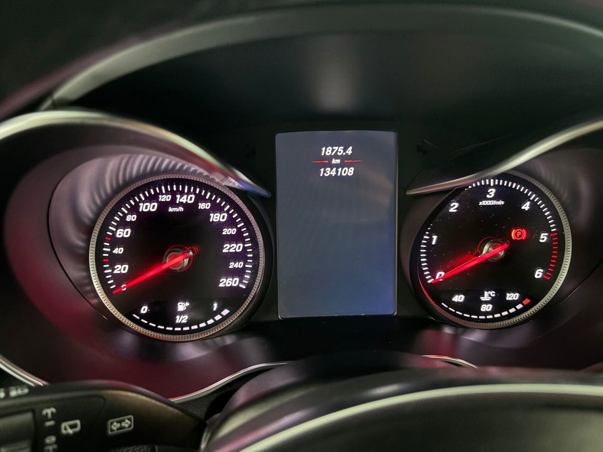 Mercedes-Benz GLC SUV 220 d 4Matic Sport (13)