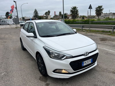 Hyundai i20 1.1 CRDi 12V 5 porte Style (3)