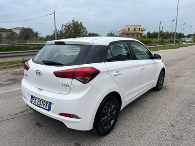 Hyundai i20 1.1 CRDi 12V 5 porte Style (5)
