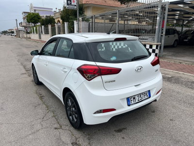 Hyundai i20 1.1 CRDi 12V 5 porte Style (7)