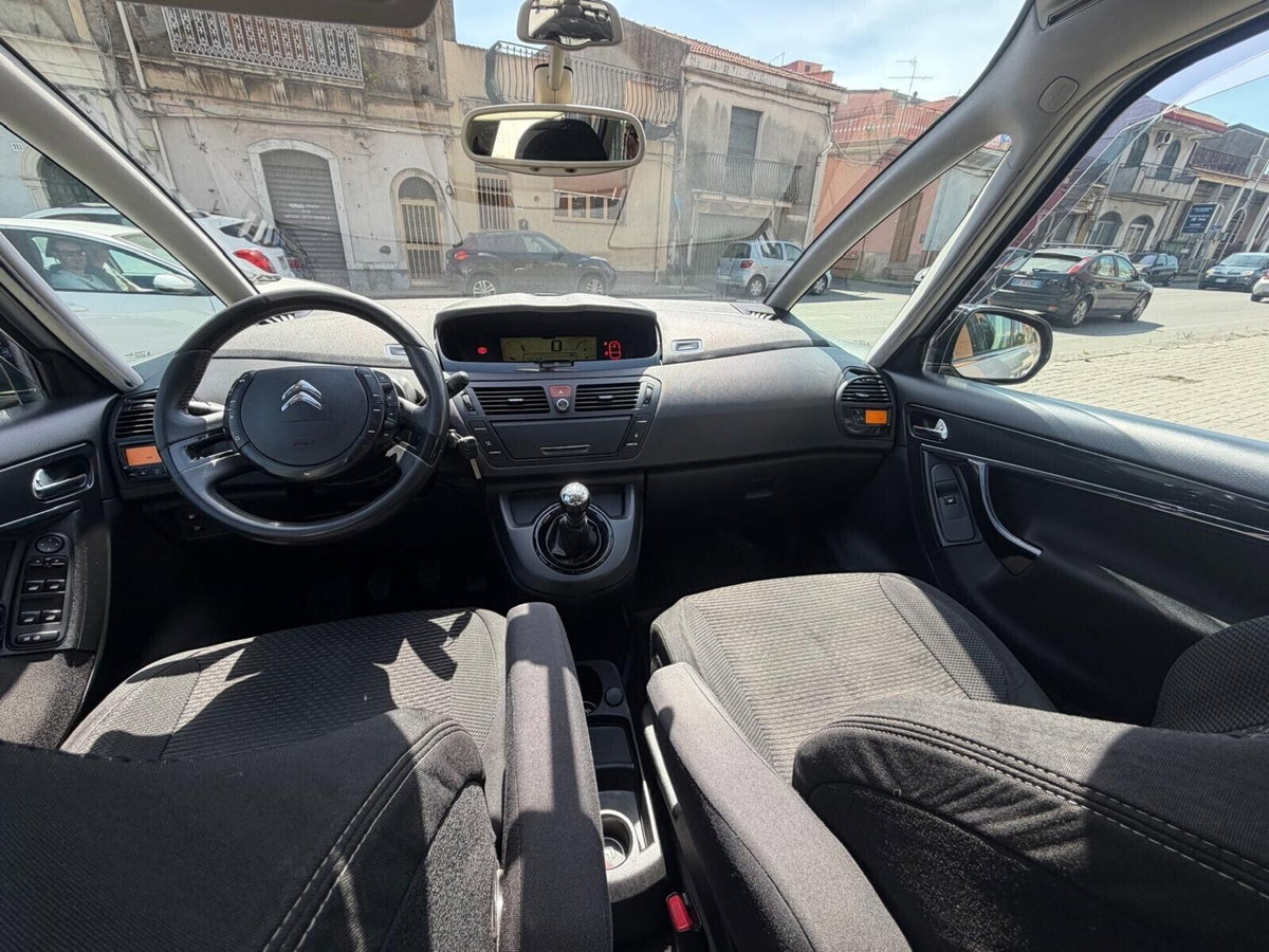 Citroen C4 Picasso 1.6 HDi 110 FAP Exclusive (11)