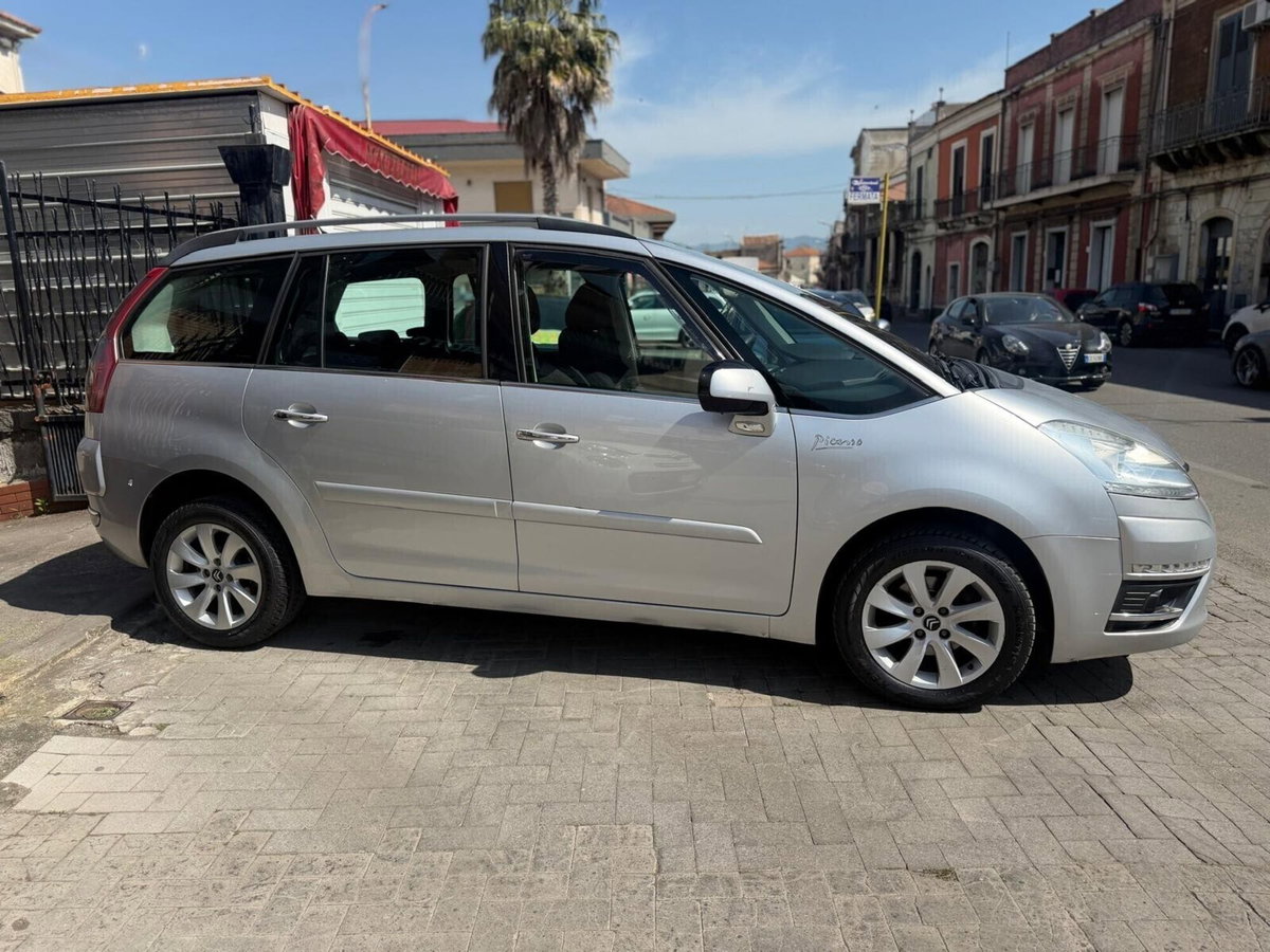 Citroen C4 Picasso 1.6 HDi 110 FAP Exclusive (4)