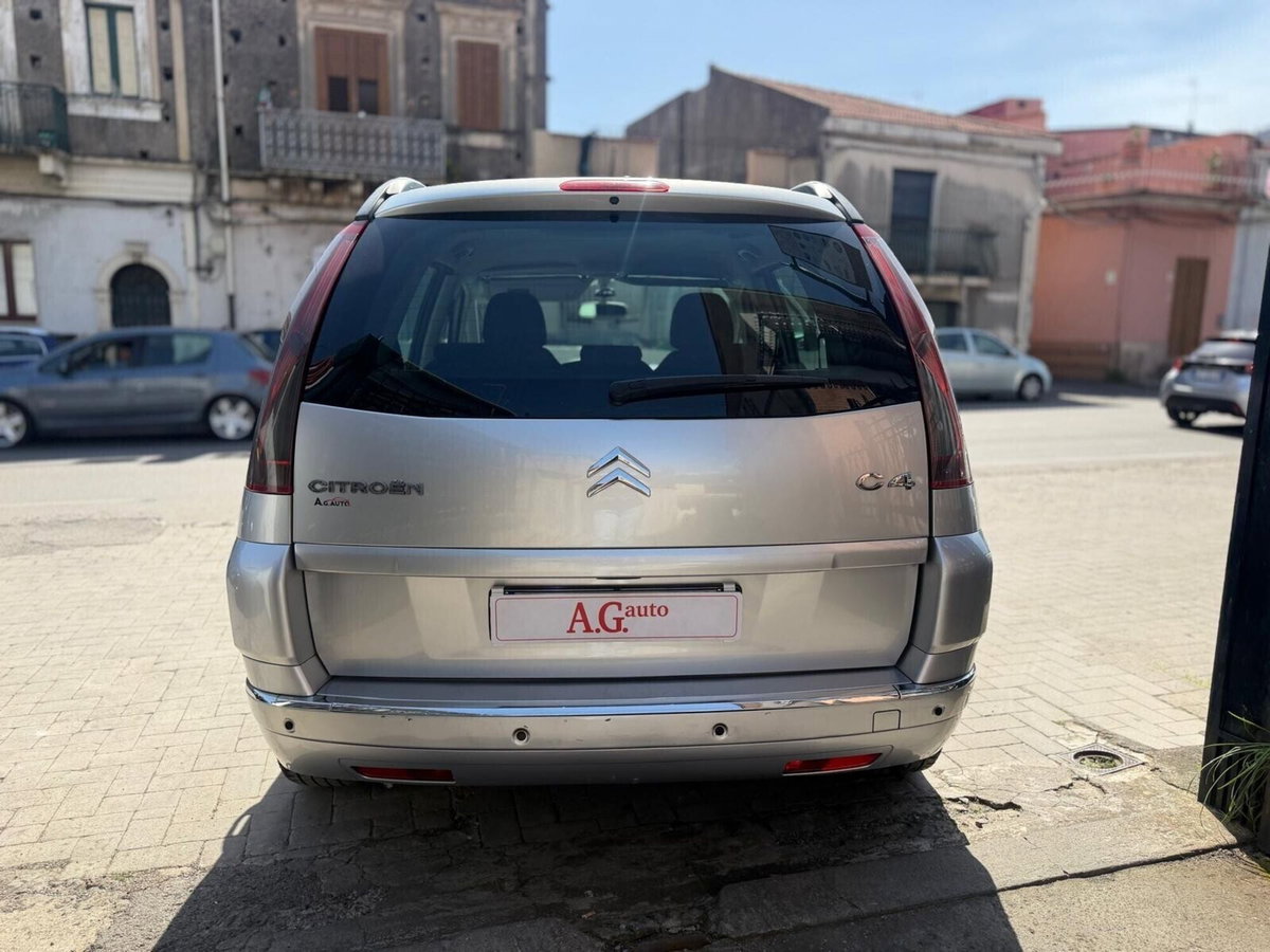 Citroen C4 Picasso 1.6 HDi 110 FAP Exclusive (6)