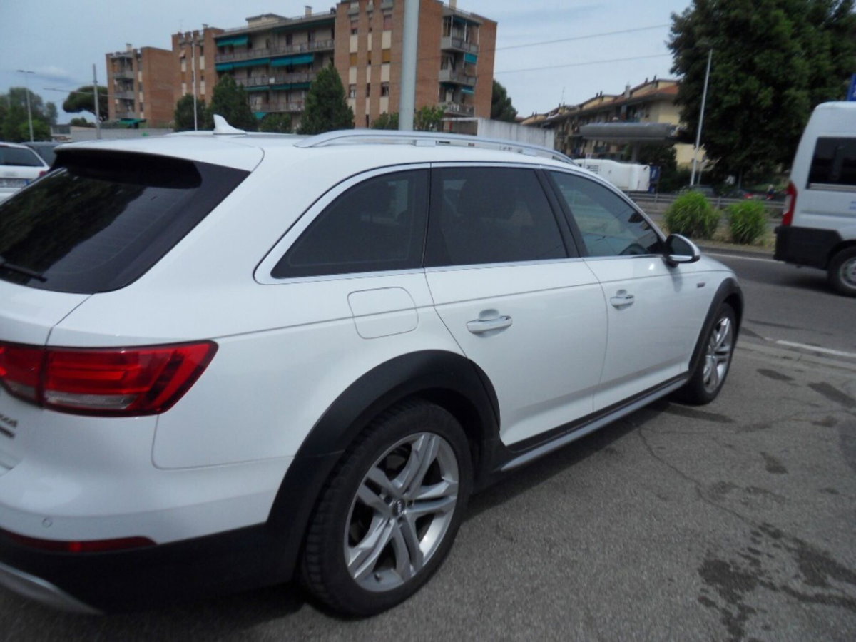 Audi A4 Allroad 2.0 TDI 190 CV S tronic Business Evolution (11)