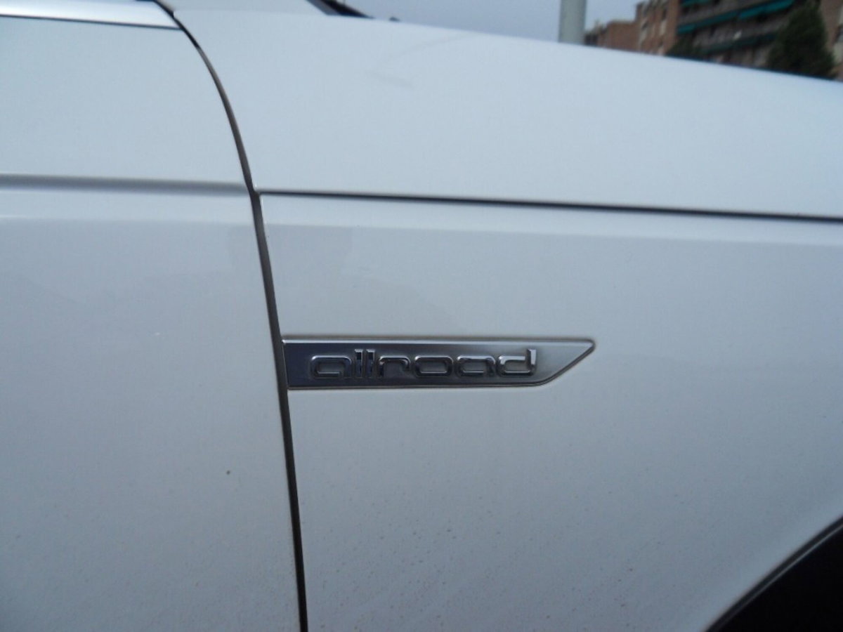 Audi A4 Allroad 2.0 TDI 190 CV S tronic Business Evolution (12)