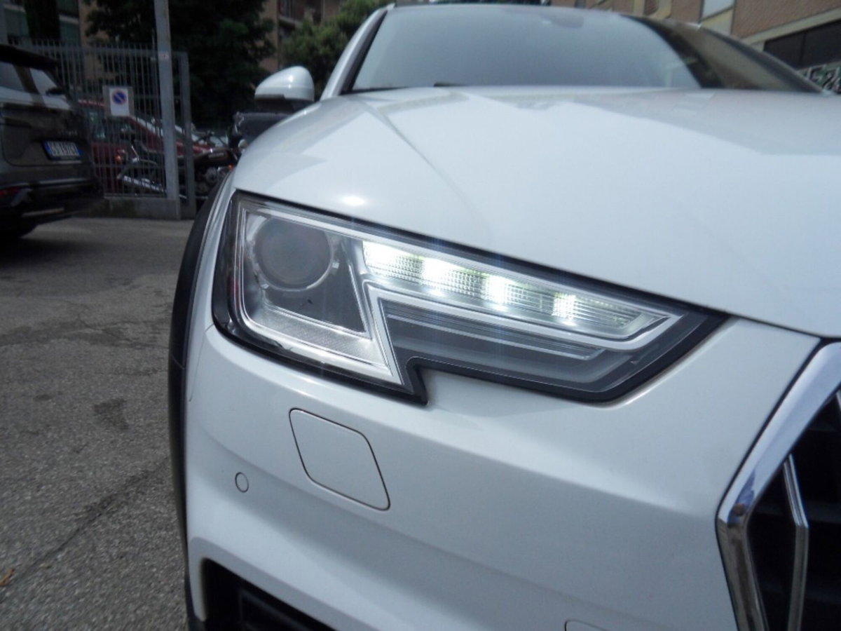 Audi A4 Allroad 2.0 TDI 190 CV S tronic Business Evolution (14)