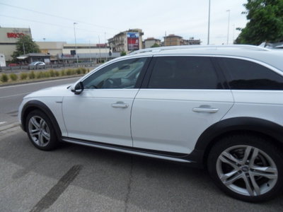 Audi A4 Allroad 2.0 TDI 190 CV S tronic Business Evolution (6)