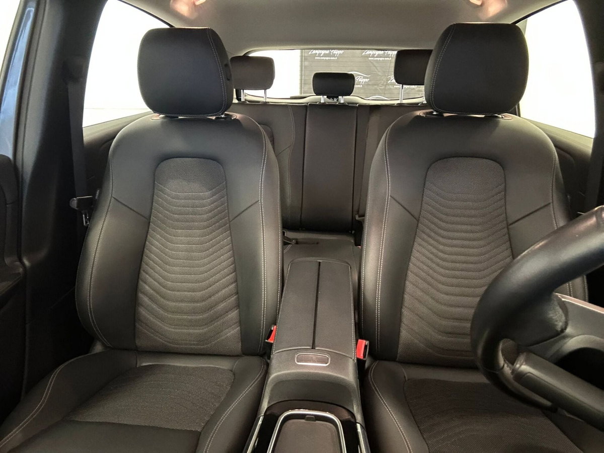 Mercedes-Benz Classe B 180 d AMG Line Premium Plus auto (13)