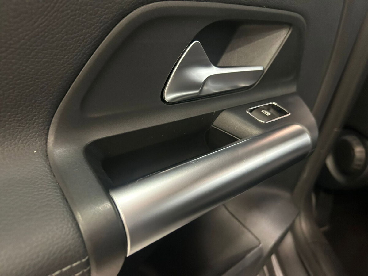 Mercedes-Benz Classe B 180 d AMG Line Premium Plus auto (15)