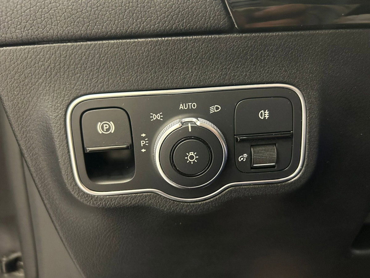 Mercedes-Benz Classe B 180 d AMG Line Premium Plus auto (20)