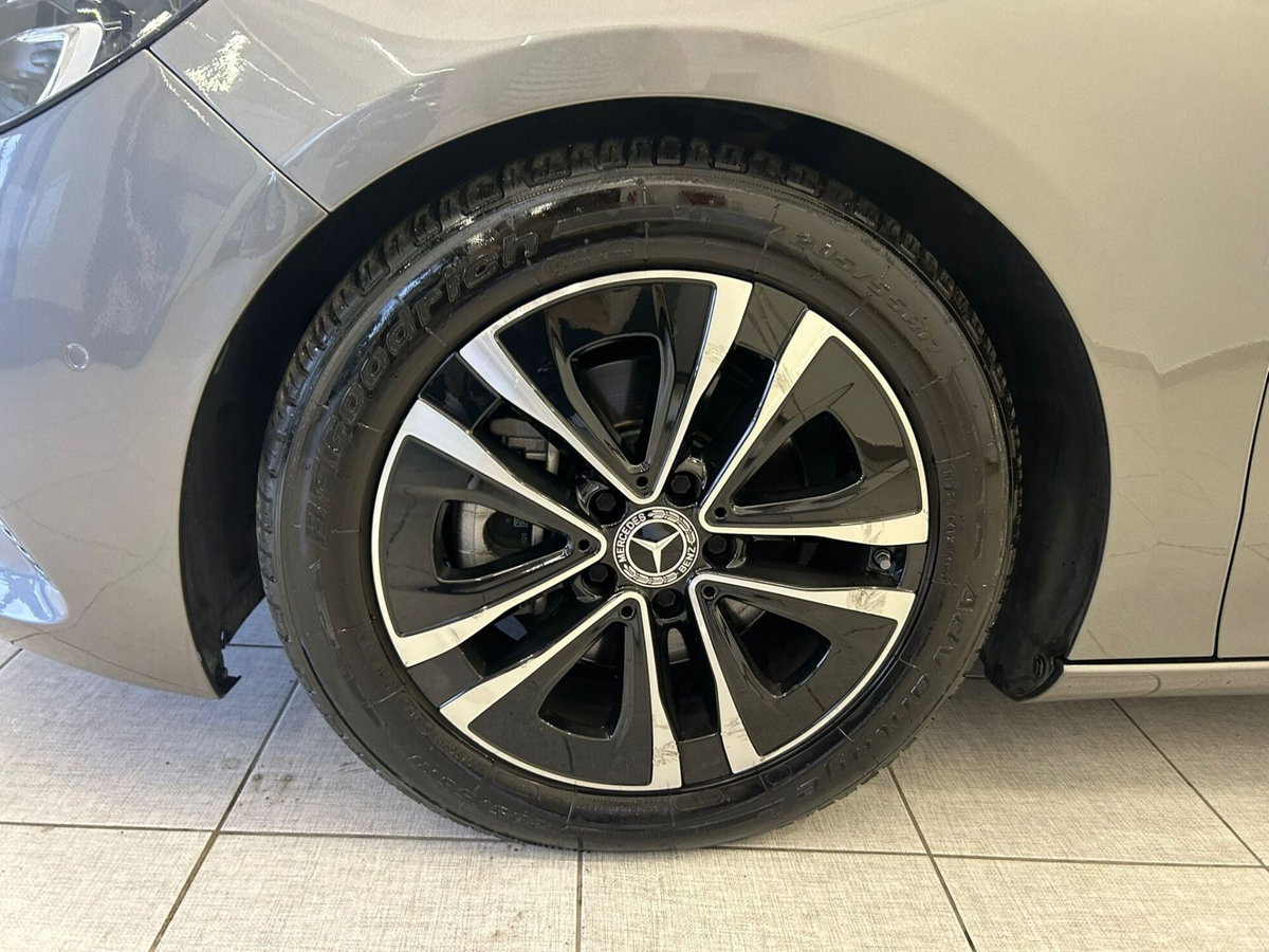 Mercedes-Benz Classe B 180 d AMG Line Premium Plus auto (9)