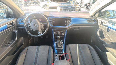 Volkswagen T-Roc 1.0 tsi Style 115cv (2)