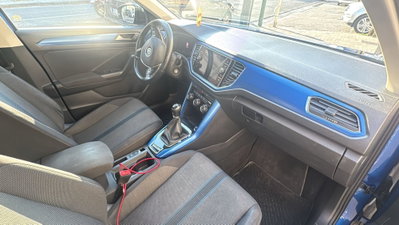 Volkswagen T-Roc 1.0 tsi Style 115cv (3)