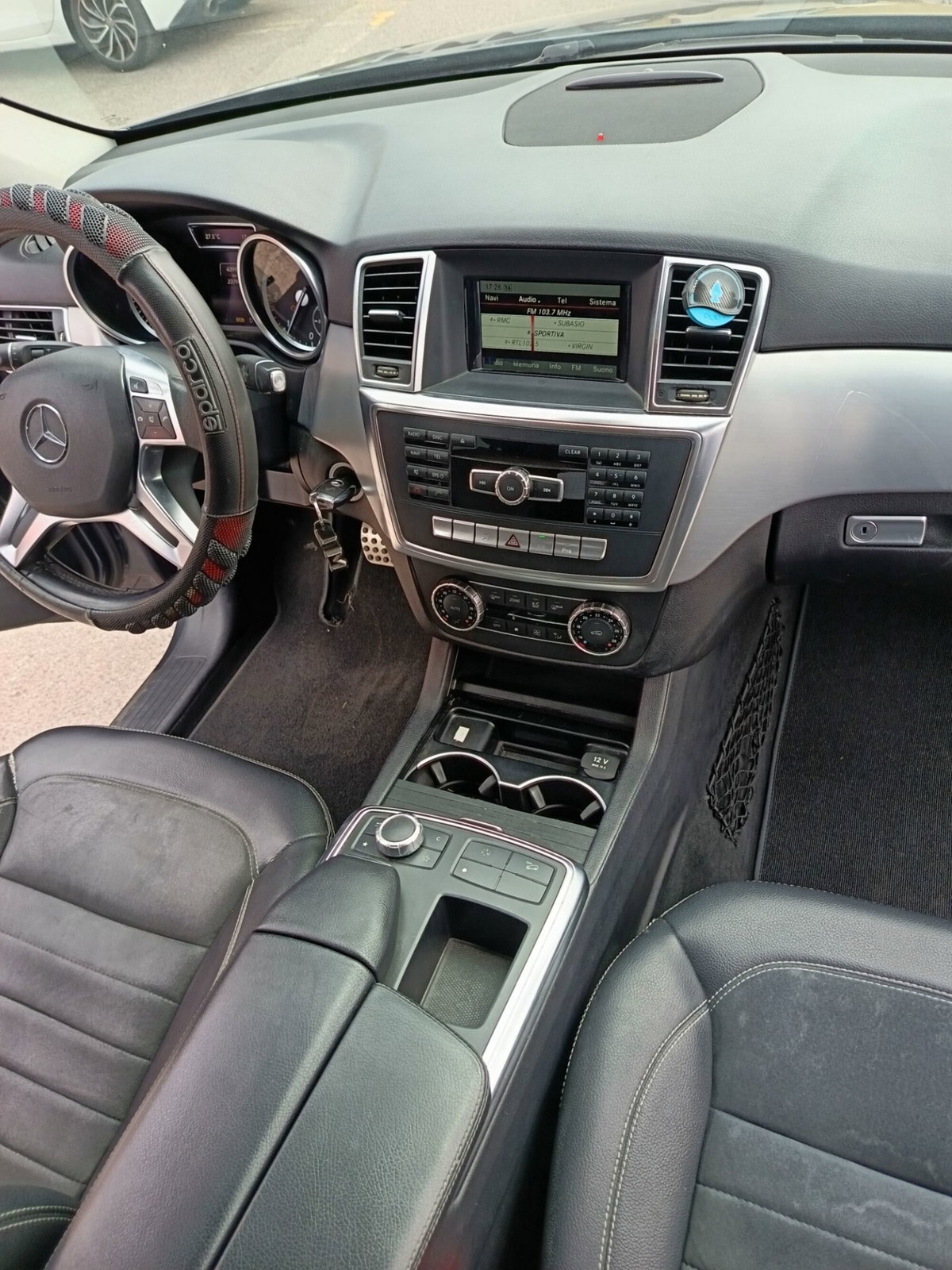 Mercedes-Benz Classe ML 250 BlueTEC 4Matic Sport (16)