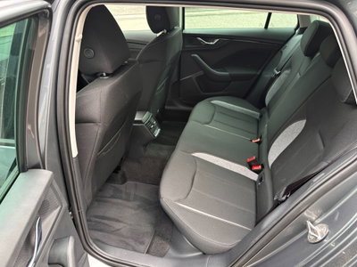 Skoda Kamiq 1.0 tsi Black Dots 115cv dsg (11)