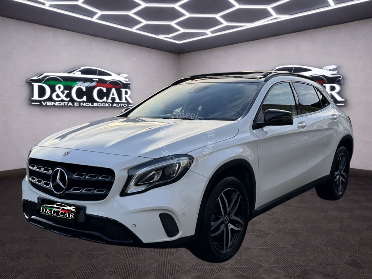 Mercedes-Benz GLA SUV 180 Sport (19)