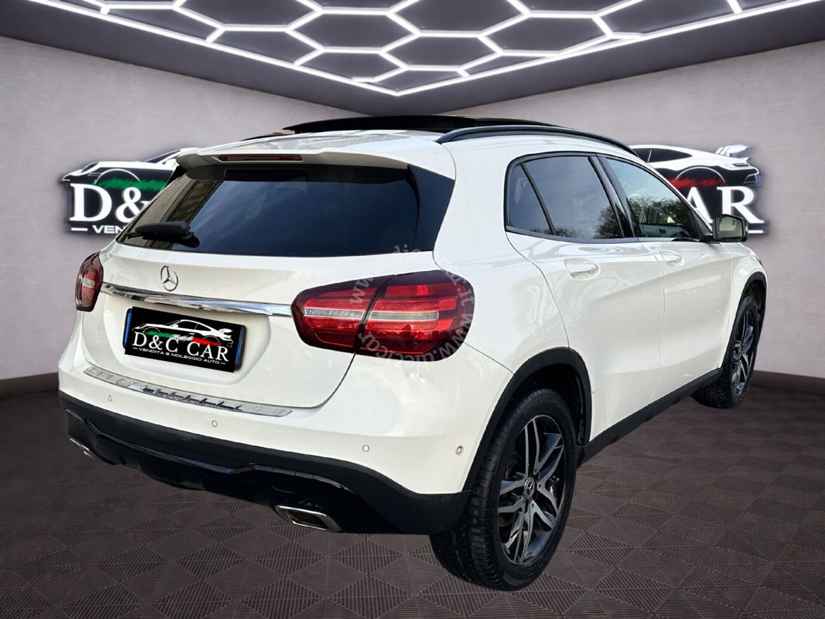 Mercedes-Benz GLA SUV 180 Sport (7)